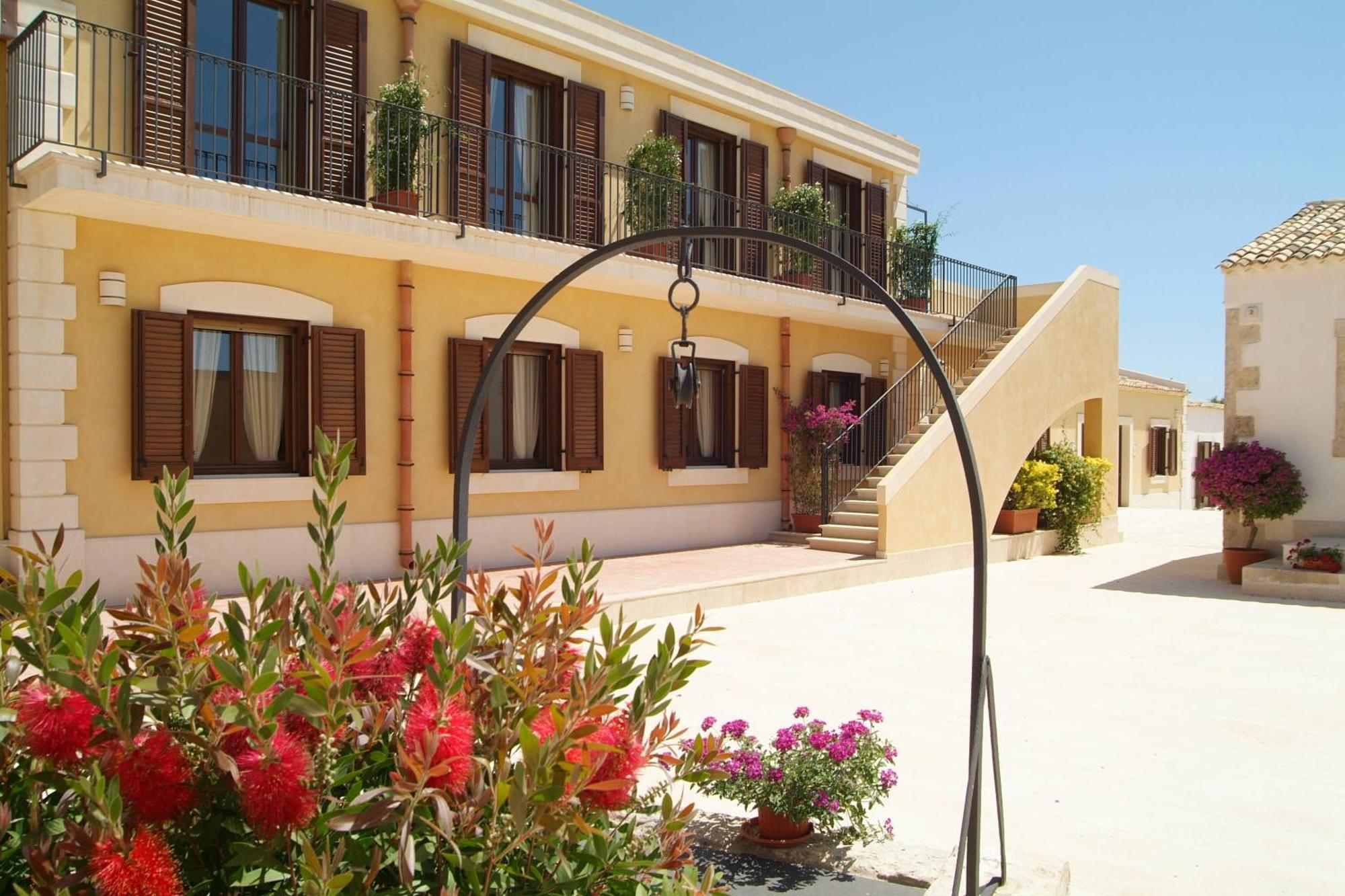 Hotel La Corte Del Sole Lido di Noto Εξωτερικό φωτογραφία